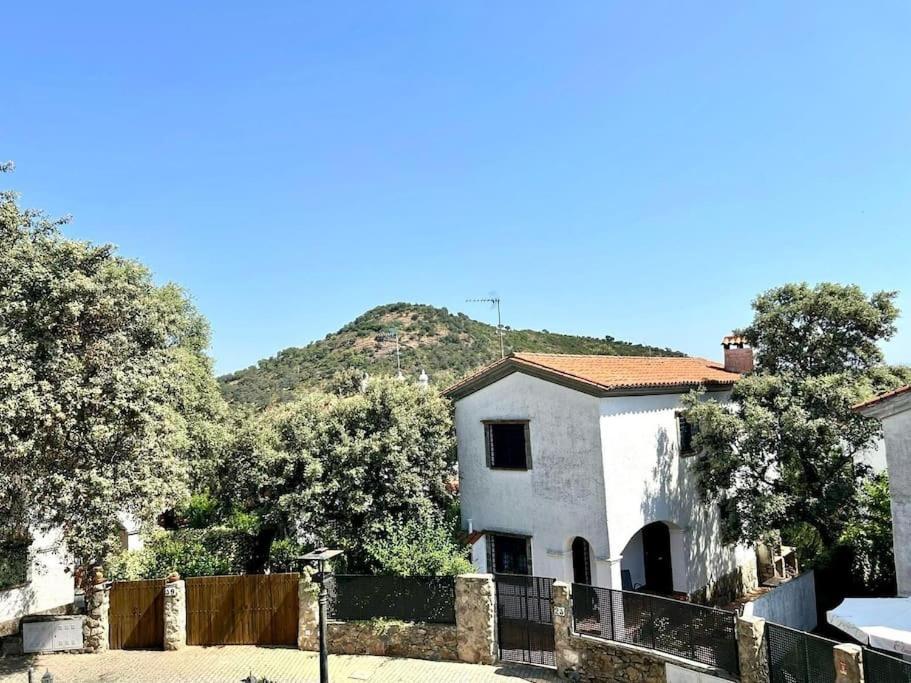 Hispalis Villa En Aracena La Umbria  外观 照片